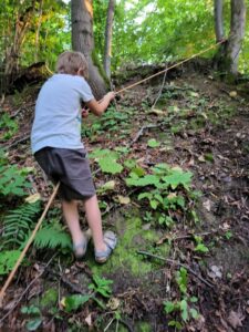 wakacje dla rodzin z dziećmi, zajęcia dla dzieci, rodzinny czas, leśna edukacja, wakacje Beskid Niski